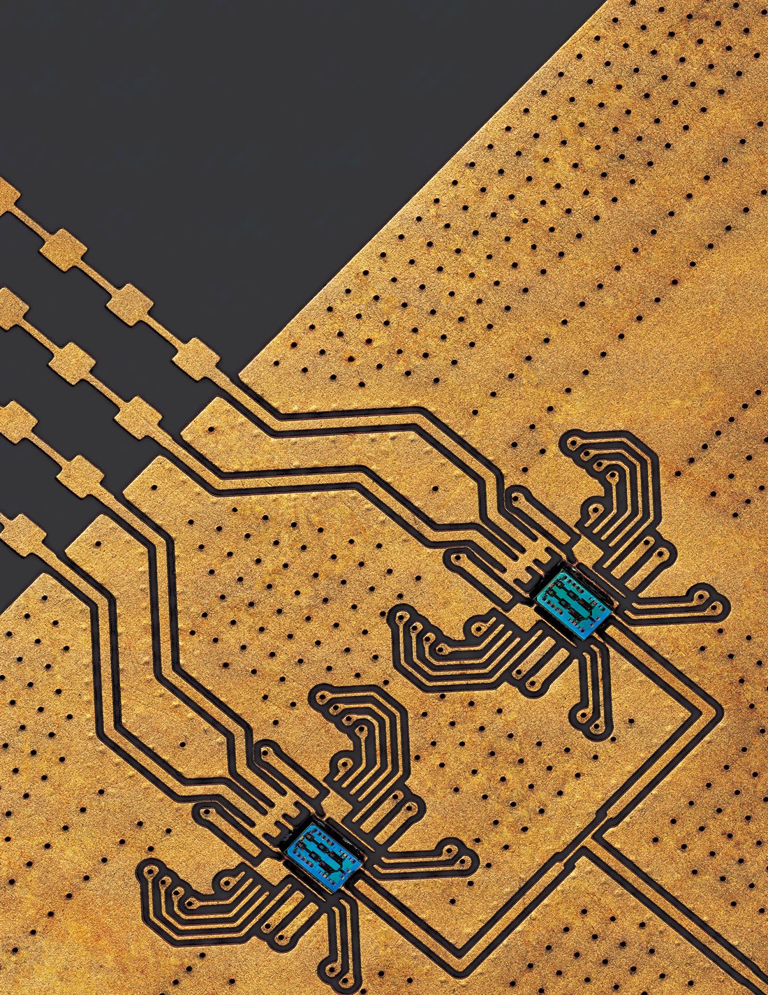 Close-up of an RF / microwave circuit developed at xGI